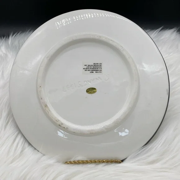 Halloween Goodies Plate - Picture 2 of 2